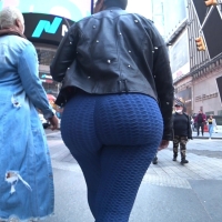 Big jiggly ass