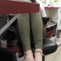 Sexy candid coworker barefoot at work gets her feet recorded daisy676 - Relaxing her pretty barefeet - 0002videocapture-20230601-060315.jpg