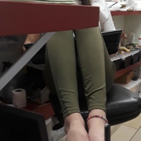 Sexy candid coworker barefoot at work gets her feet recorded daisy676 - Relaxing her pretty barefeet - 0022videocapture-20230601-060924.jpg