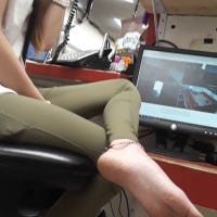 Sexy candid coworker barefoot at work gets her feet recorded daisy676 - Slightly dirty feet at work - 0002videocapture-20230531-210802.jpg
