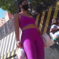 Hot candid Latina babe with a big booty in a pink textured leggings outfit pink_out-fit.mp4-2023-06-03-12h13m57s663.jpg