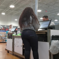 Candid ebony Best Buy employee with a big booty in tight jeans at work Best Buy Booty.mp4-2023-06-04-13h13m38s103.jpg