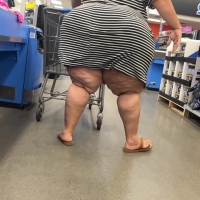 Quick clip of the ocean ripples crashing into Walmart during a Tsunami 2023-04-08 15.09.12.mov-2023-06-05-17h14m36s809.jpg