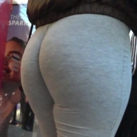 Candid ebony mall babe with a big booty in leggings My Movie 11-1080p60 (2).mov-2025-06-06-06h04m54s488.jpg