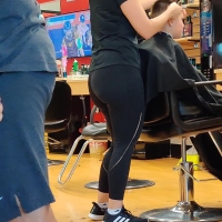 Sexy candid girl cutting hair in leggings with a round booty haircutBooty.mp4-2023-06-07-06h17m40s672.jpg