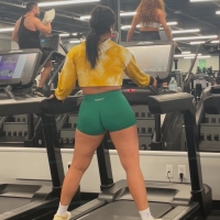 Candid sexy girl with a huge ass in Aurola spandex shorts at the gym Gym Girl Part 1 V4.mp4-2023-06-11-10h19m33s514.jpg