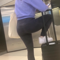 Couple of sexy candid girls with nice asses in leggings at the subway ATL 3.mp4-2023-06-14-16h08m55s903.jpg
