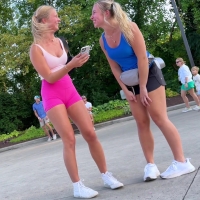 Pink shorts blondie