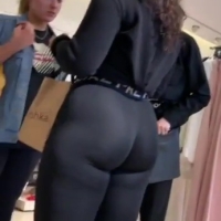 Candid brunette girl with a phat ass in Nike Pro leggings Nike pro.mp4-2024-06-15-10h31m10s427.jpg