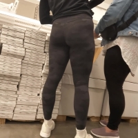 Candid hot blondie girl with a shapely ass and legs in camo leggings camodime.mp4-2023-06-17-07h25m30s811.jpg