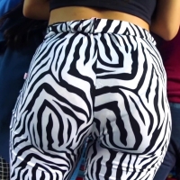 Candid Latina girl with a nice ass and vpl in zebra print leggings jiggly zebra.mp4-2023-06-18-12h55m18s086.jpg