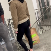 Sexy candid blonde milf with a sweet ass eating her black leggings Milfinblackleggingspart1.MOV-2023-06-20-05h53m54s938.jpg