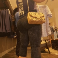 Juicy Latina