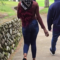 Ebony ass in jeans