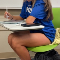 Pretty candid blonde college girl with smooth leg sitting in class spslgscaE.mp4-2024-06-23-11h38m04s545.jpg