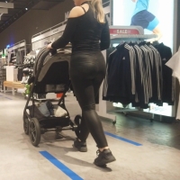 Candid sexy milf with a big booty and vtl at the mall (handbraked) ssX165_Neverseenmomlikethat_handbraked.mp4-2024-06-23-11h43m29s958.jpg