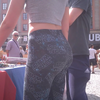 Sexy ass in Star Wars leggings