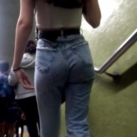 Candid brunette girl with a nice ass in tight jeans THB.mov-2023-06-25-10h03m13s313.jpg