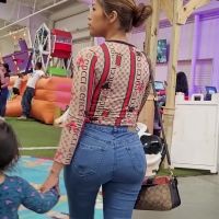 Curvy Latina milf