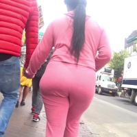 Candid big booty Latina chick out with her boyfriend in tight pink sweats bootyhunter1986-candidpalace.com-154.mp4-2023-06-26-15h11m55s232.jpg