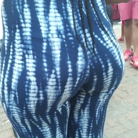 Candid sexy ebony chick with a nice ass in blue patterned leggings CABL 25.mp4-2023-06-26-16h29m03s631.jpg