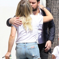 Hilary Duff in tight jeans with a nice ass with ex Mike Comrie out for lunch in Studio City Hilary Duff with ex Mike Comrie out for lunch in Studio City