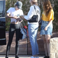 Miley Cyrus at Soho House in Malibu in leggings Miley Cyrus at Soho House in Malibu