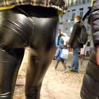 Dump of a bunch of sexy candid girls with nice asses in tight leggings VideoCapture_20220105-093727.jpg.d315a8c01e9f07ecb22954a69becd62a.jpg