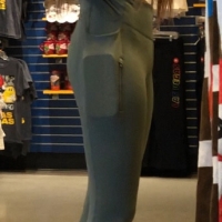 Dump of a bunch of sexy candid girls with nice asses in tight leggings 189ECFBC-8492-4B59-BA73-CFEF0F3419FF.jpeg.f8758f3387622caecb5b5c04bdf6c713.jpeg