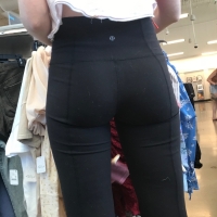Dump of a bunch of sexy candid girls with nice asses in tight leggings C2B31E90-52DF-4940-BBAD-F74BD0A51DBB.jpeg.4fc2dfe1e50981f6578f99adde64aa57.jpeg