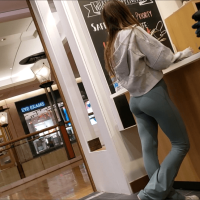 Dump of a bunch of sexy candid girls with nice asses in tight leggings 515195507_Screenshot(4).png.263704db52304dfb30f357cdeb0ed971.png