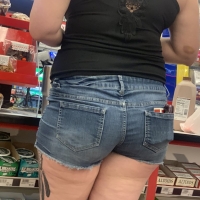 Dump of a bunch of sexy candid girls with nice asses in shorts 65494106.jpg