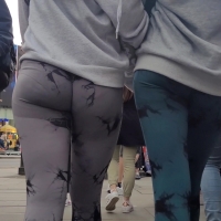 Quick slow motion clip of a candid girl with a wedgie and vpl in marbled leggings Slow motion wedge 4k.mp4-2024-06-30-09h42m36s984.jpg