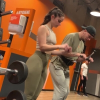 Sexy gym duo