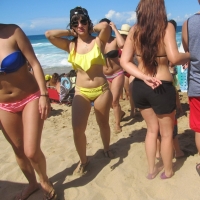 Sexy candid beach girls in bikinis 1490358562_PlayadeJobos023.JPG.628e59900e33ede8ad7794319ea5512d.jfif