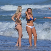 Sexy candid beach girls in bikinis T6.JPG.2ee96573c5a53c4b442fa7a5eb78e73f.jfif