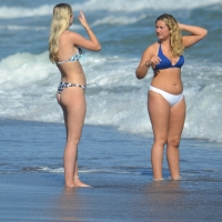Sexy candid beach girls in bikinis T5.JPG.c52c73a64c72e27fa6f1cc2ed09bf96e.jfif