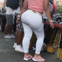 Ebony sexy girls in leggings tumblr_0109c6964c12729d1217d39767c57622_d3ad321e_640.jpg