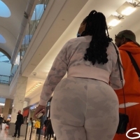 Ebony sexy girls in leggings tumblr_bbb37acae546ba9654619919161f74c4_9d27303a_1280.jpg