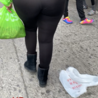 Ebony sexy girls in leggings tumblr_be674a207a9908510b313742337bd110_e8c465b6_1280.png