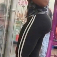 Ebony sexy girls in leggings tumblr_c91bc1693edf3d4a0b2b7d35c25af61c_8eef6338_1280.jpg