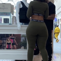 Ebony sexy girls in leggings tumblr_c523f272c2e77e51edcd96f5f00986f7_552a07c8_2048.jpg