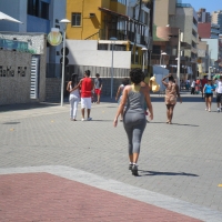 Candid girls in leggings with nice asses 143765913@N04_30045404932_Salvador (17).jpg