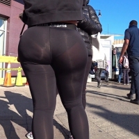 Candid girls in leggings with nice asses tumblr_7e61355a23602ac4d57827e4a0ee10af_abf77cdb_1280.jpg