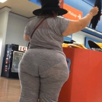 Candid girls in leggings with nice asses tumblr_677a0b33a8a2e82e86fd04fa2459a539_6e25d989_500.jpg