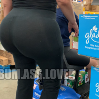 Candid girls in leggings with nice asses tumblr_c15a045bf0075297ab3e07d54b279013_3fbdb07a_1280.png
