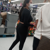Candid girls in leggings with nice asses tumblr_d2a9a023f8c4cdbec9b89a30003374e2_415d37b5_2048.jpg