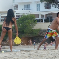 Candid beach and bikini girls 6856649819_4e46a624f4_o.jpg
