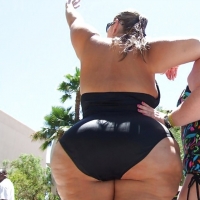 Candid beach and bikini girls tumblr_2025b8bebb202cb1335cc809f74310a3_a649de43_1280.jpg