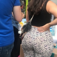 Candid girls in jeans and pants tumblr_8d2b758a077ee50a8326096839cb9851_fd9f60d4_1280.jpg